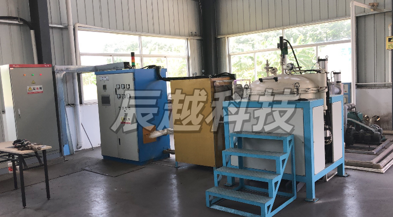 立式石墨化炉
